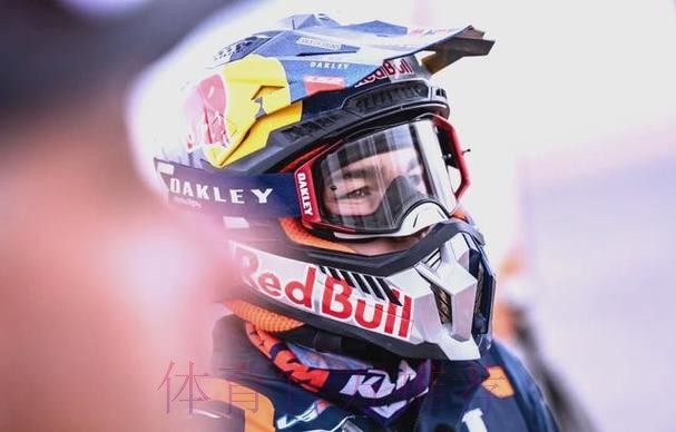 摔车也无妨 沙雷纳获得第三赛段冠军